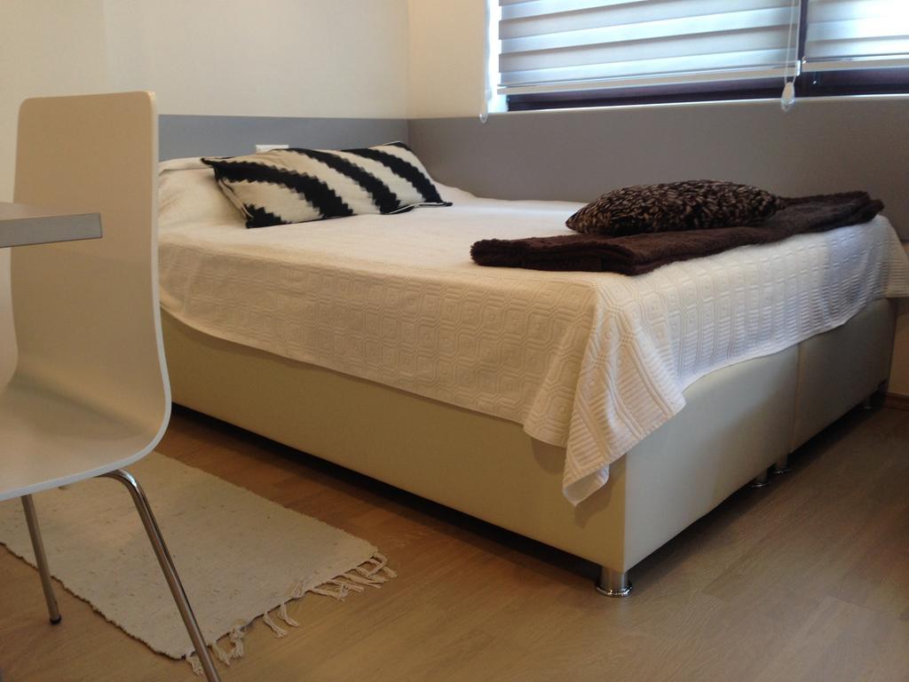 Dea'S Studio Apartment Szarajevó Szoba fotó