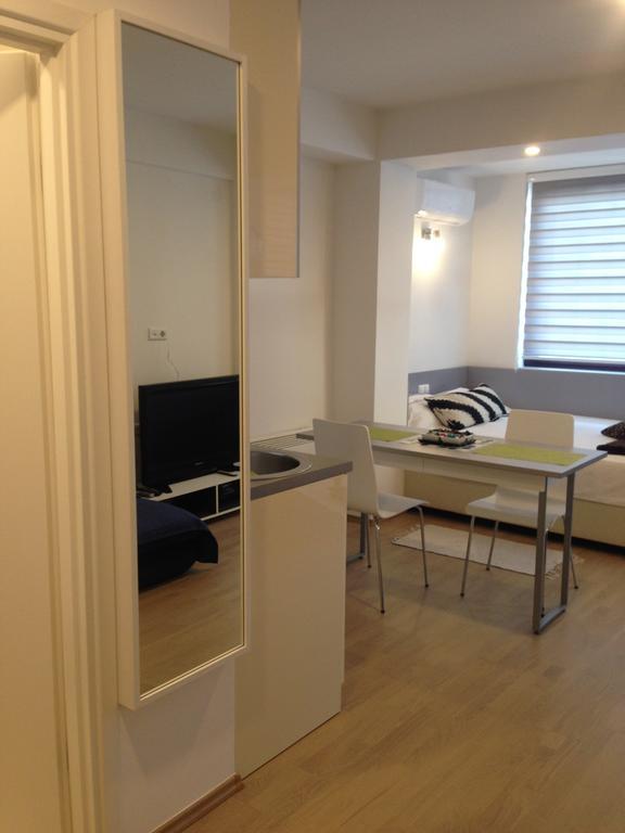Dea'S Studio Apartment Szarajevó Szoba fotó