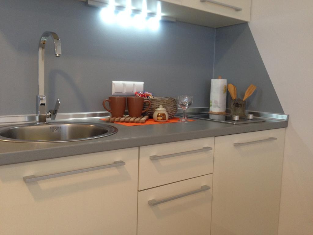 Dea'S Studio Apartment Szarajevó Szoba fotó