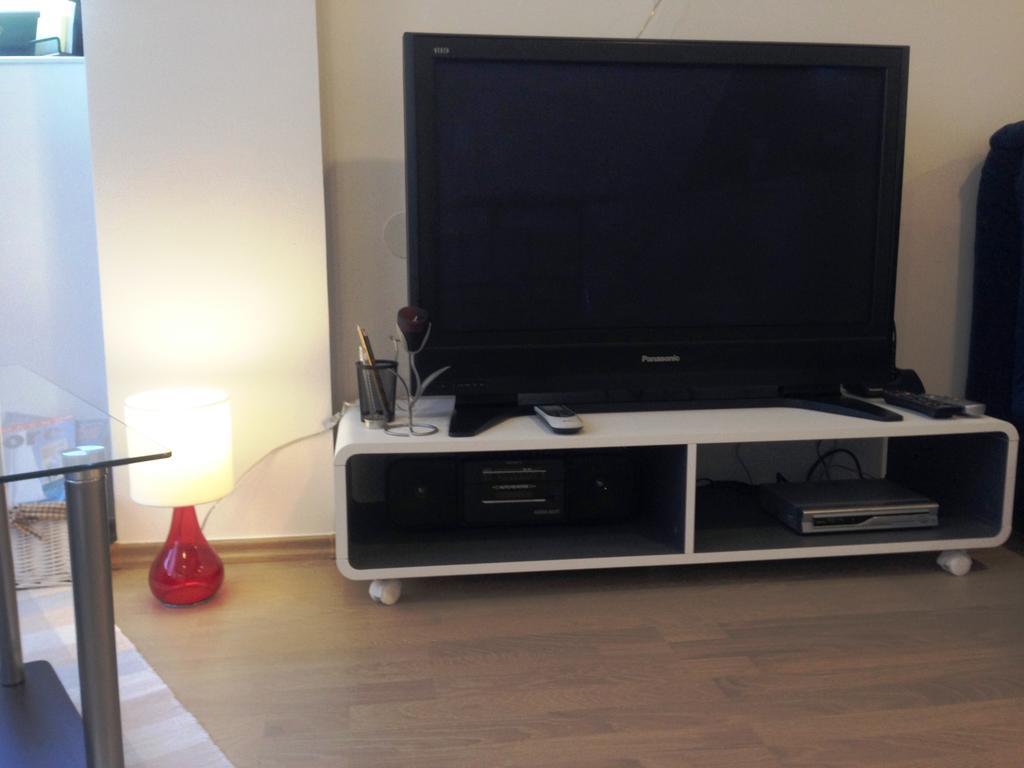 Dea'S Studio Apartment Szarajevó Szoba fotó