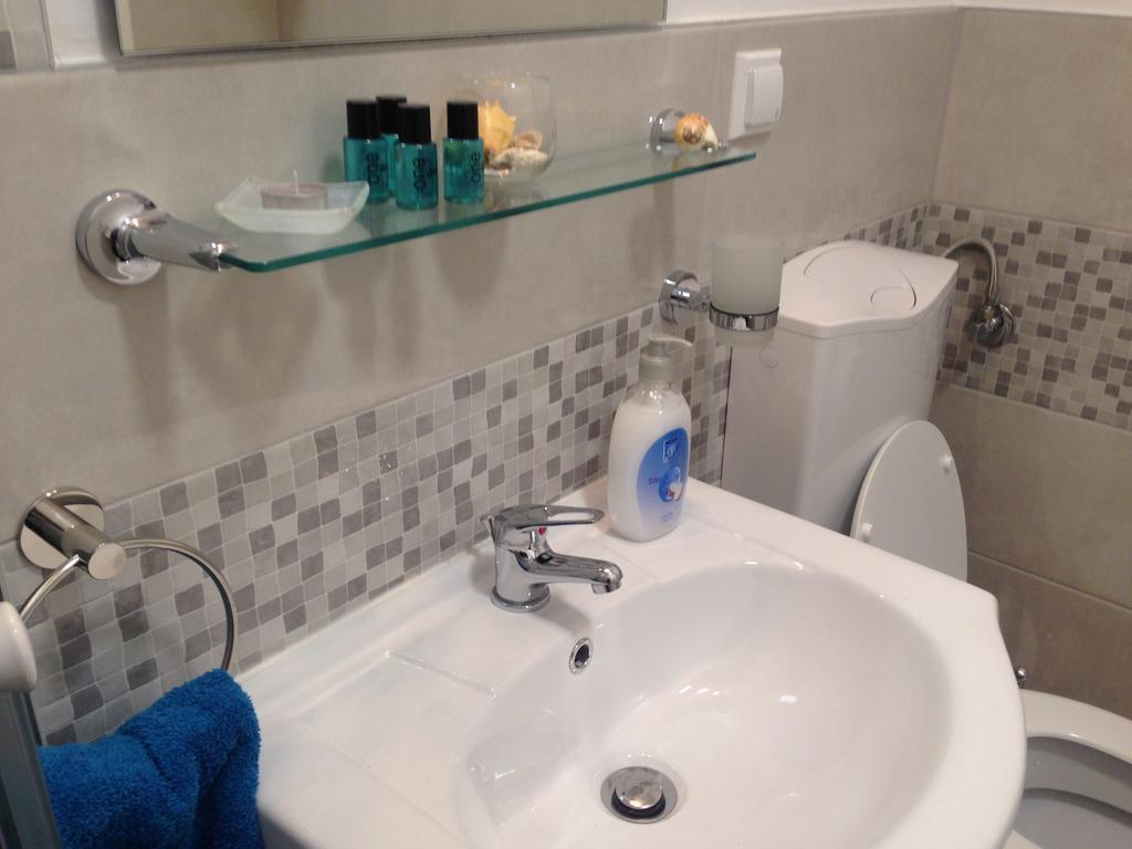 Dea'S Studio Apartment Szarajevó Szoba fotó