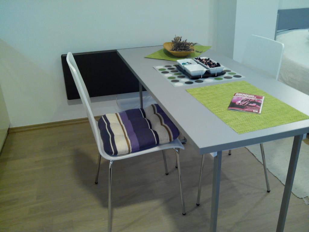 Dea'S Studio Apartment Szarajevó Szoba fotó